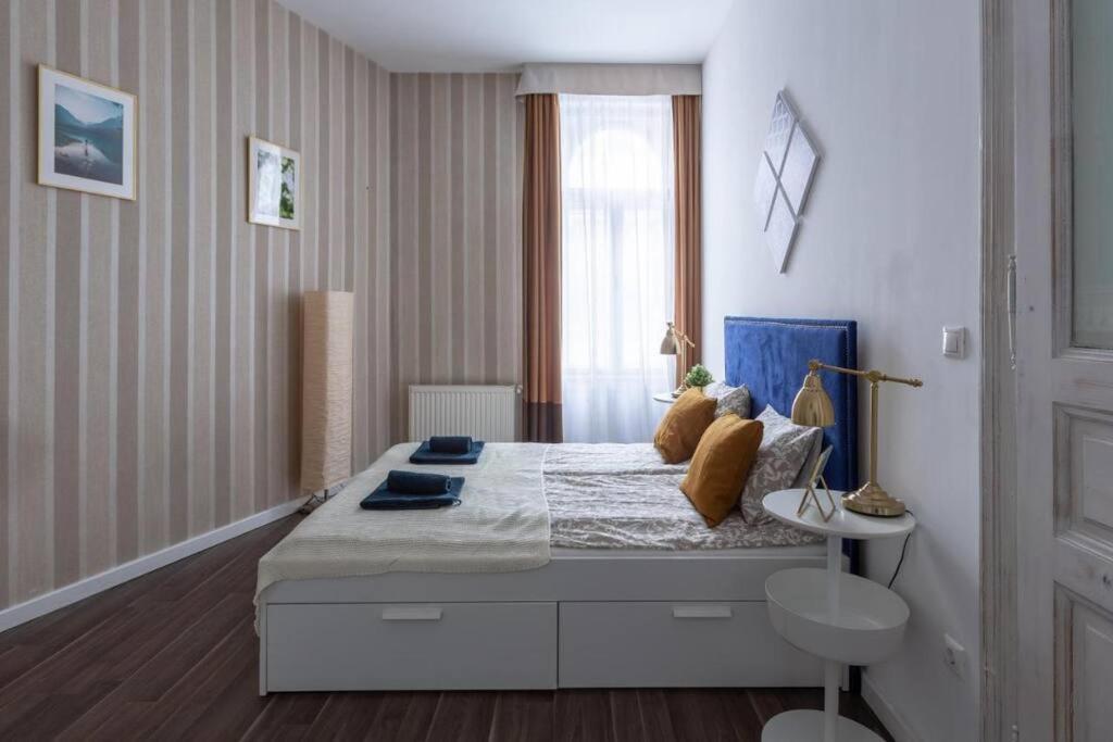 בודפשט Chic, Captivating Space מראה חיצוני תמונה